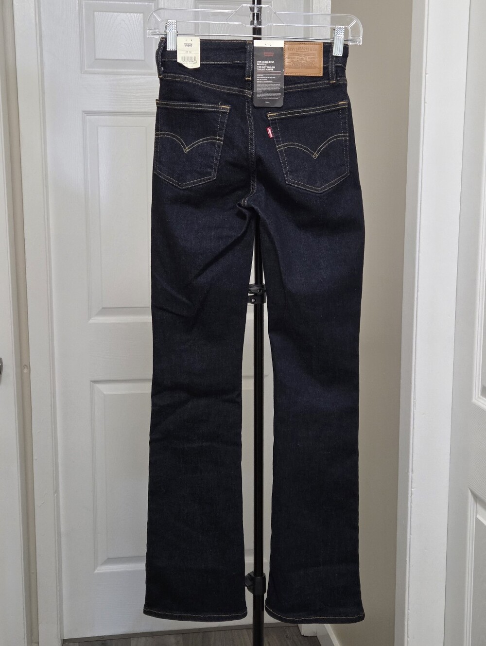 NWT Levi's 725 High-Rise Bootcut Jeans Dark Indigo Wash Cotton Stretch Classic - Picture 6 of 9